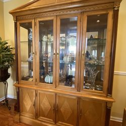 Stanley Furniture. Hutch Cabinet. 