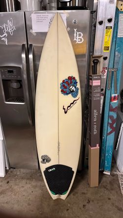5’10 Surfboard