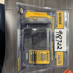 Dewalt 20v Power Stack Battery + Charger