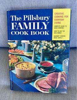 Vintage 1963 The Pillsbury Family Cookbook Hardcover Recipe Book Very nice condition