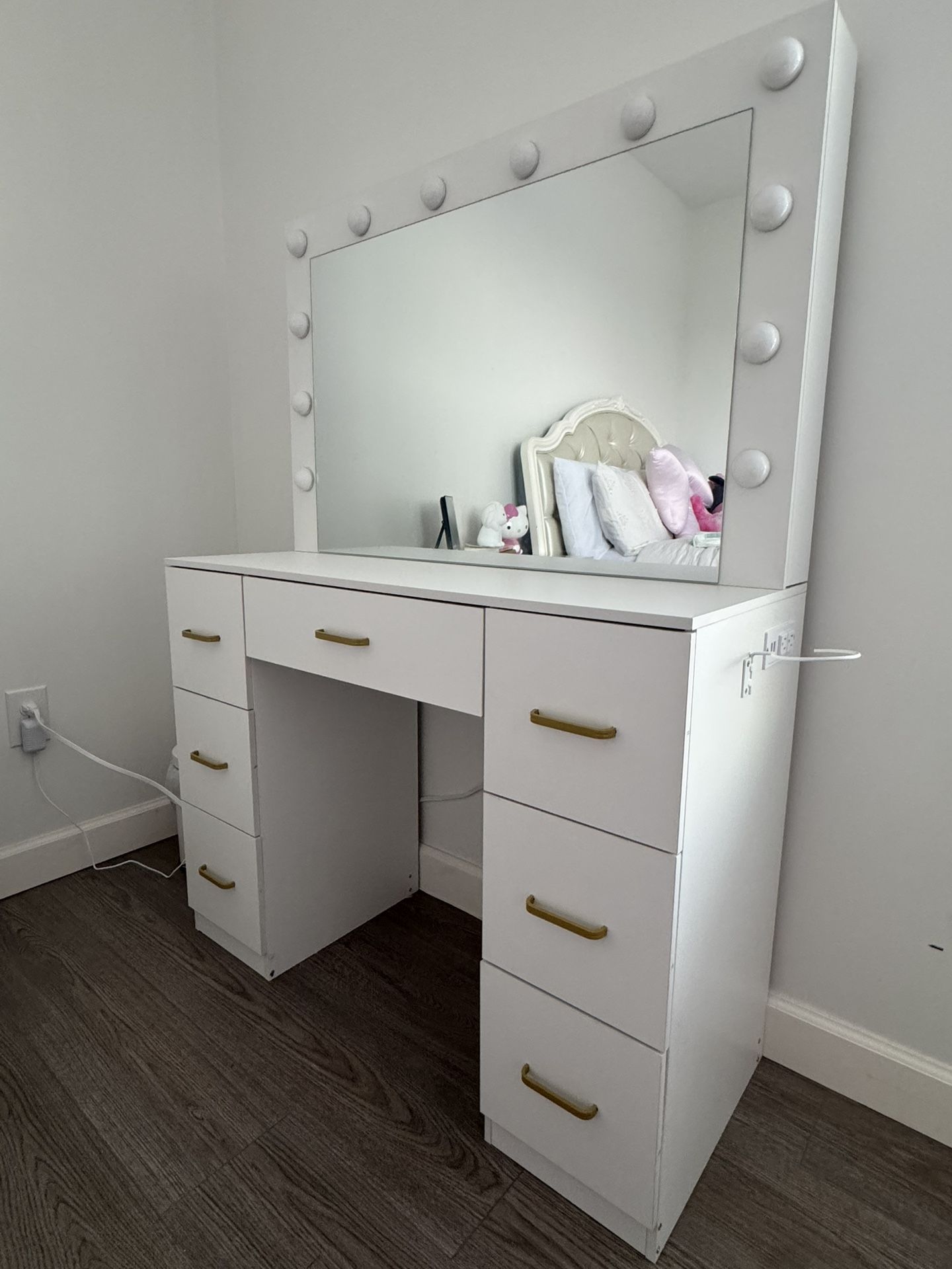 White Makeup Vanity Desk with Lighted Mirror & Power Outlet,3 Color Modes, Brightness Adjustable,Vanity Table with Drawer,Sliding 2 Storage Wall-Mount
