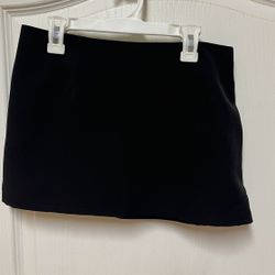 Black Skirt 