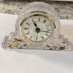 24% Lead Crystal Desk Clock From Sea World Bush Gardens
