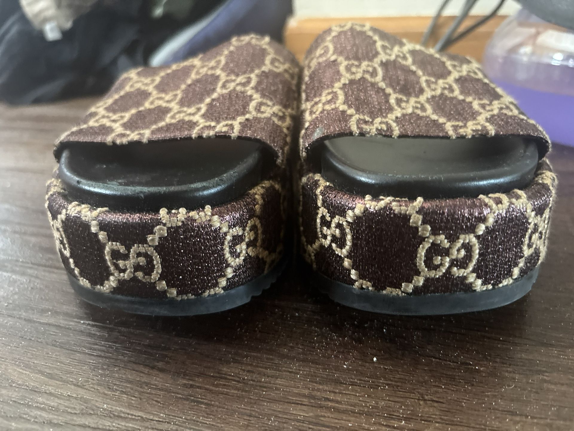 Gucci Sandals 