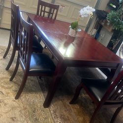 Dining Room Table With Chairs 