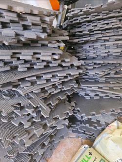 Interlocking Foam Floor Tiles Pads – Large Lot