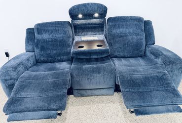 Like-New Power Reclining Loveseat + Matching Power Recliner | USB, Lights, Console