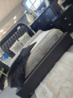 ✨️4pc Queen, King Bedrooms ✨️ Furniture Sectionals, Dining Avail