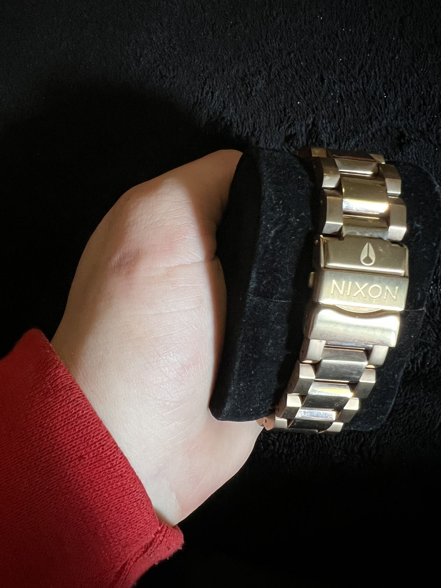 Nixon kingpin shop gold