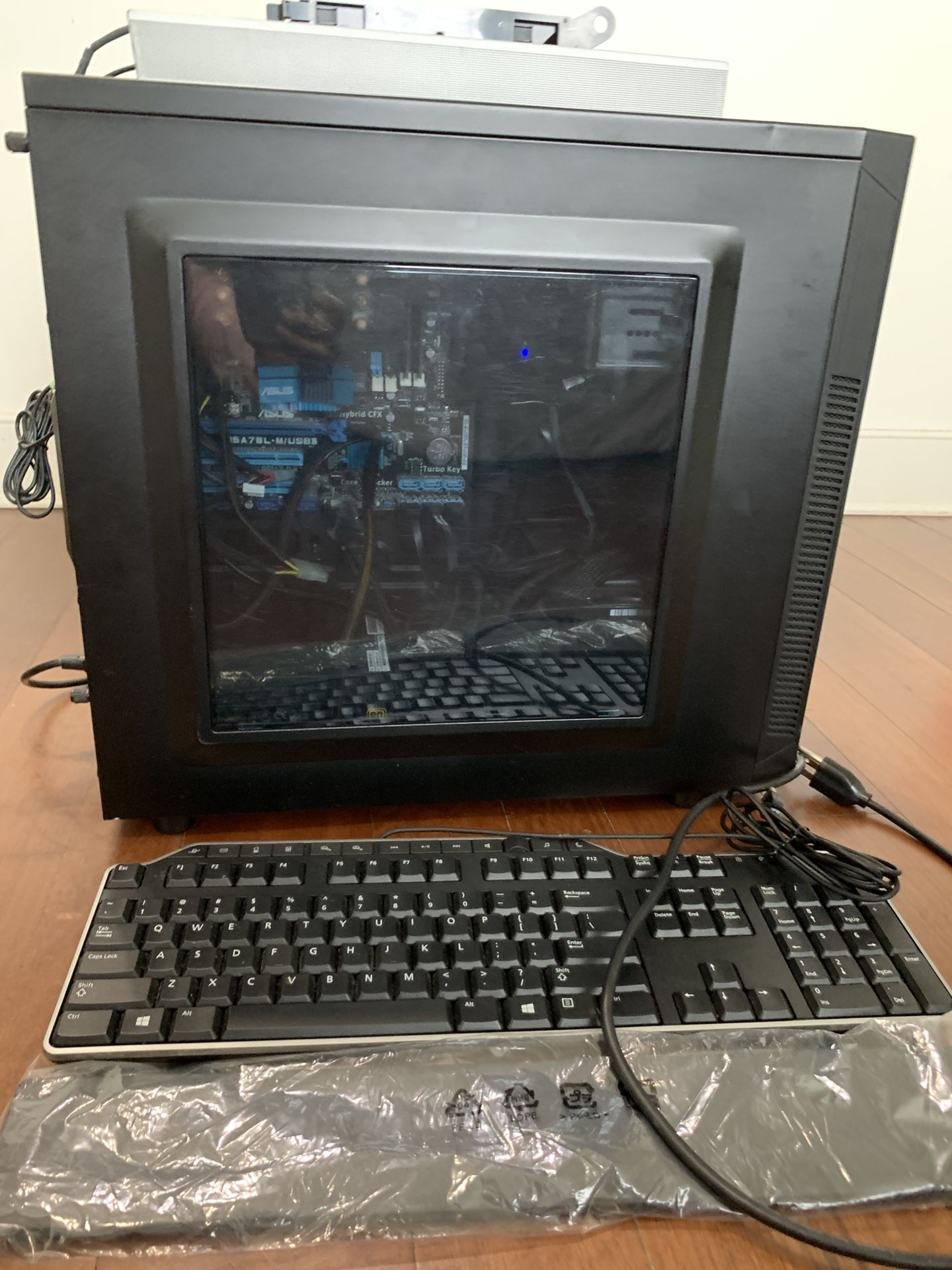 CORSAIR desktop computer