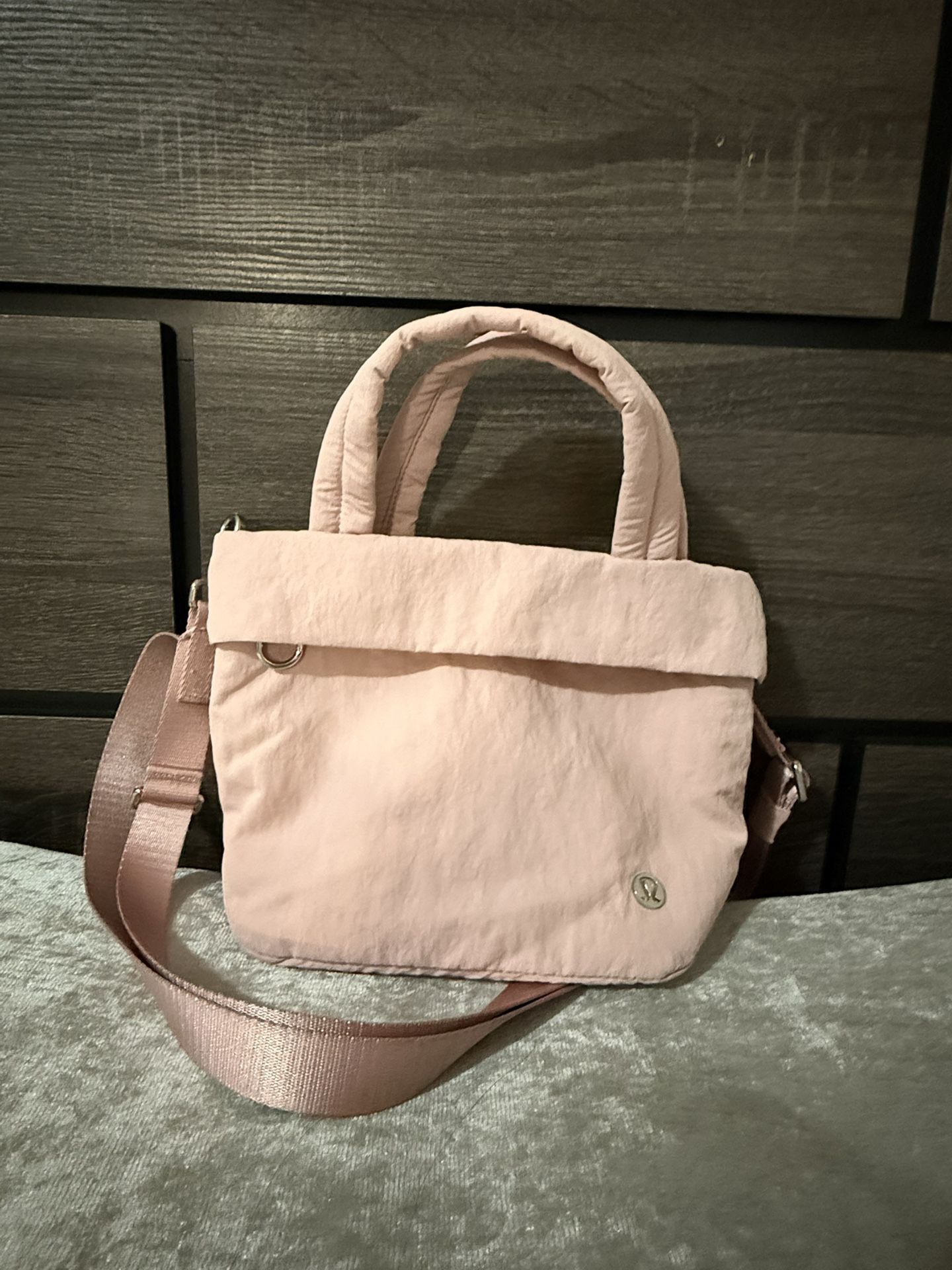 Lululemon Hang Bag 🩷