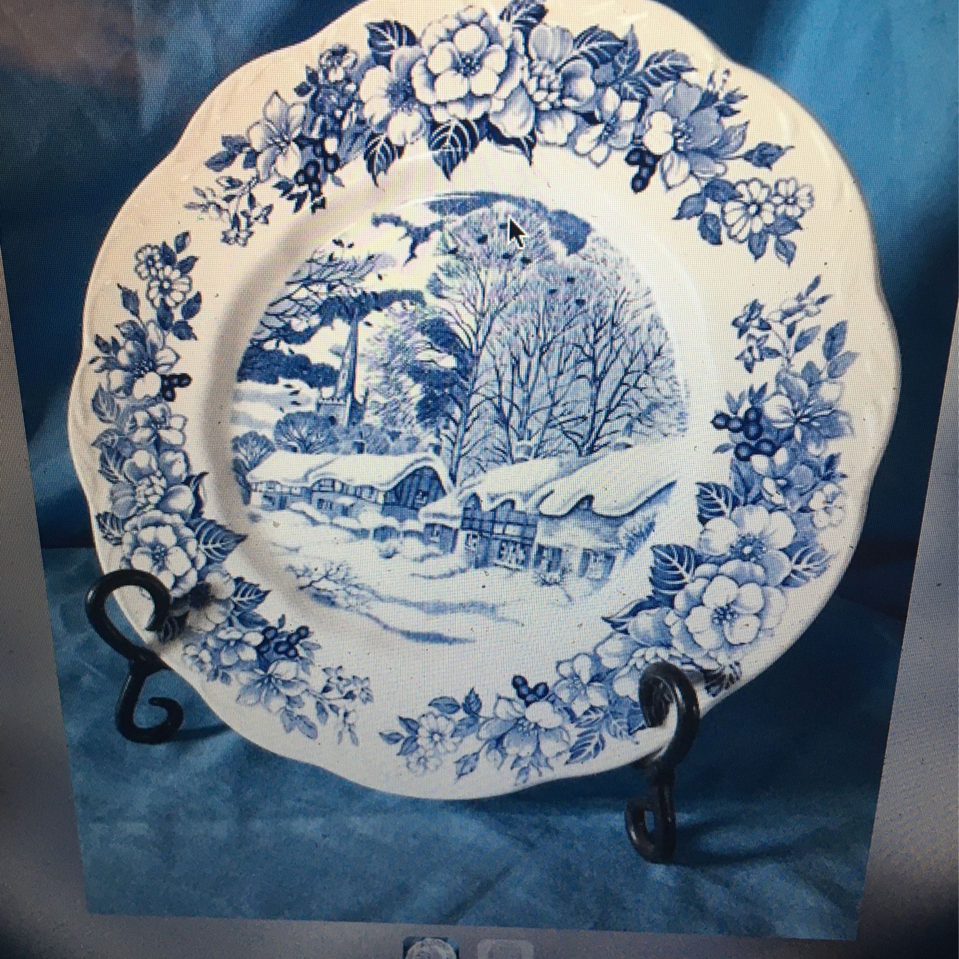 Vintage J & G Meakin "Stratford on Avon" Blue Willow flow blue plate 1960s