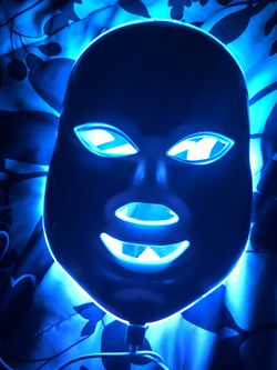 Rosalight LED light Face Mask Thumbnail