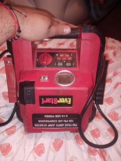 EverStart 750 Peak Amps Jump Starter
