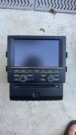 Porsche Macan Radio Headunit navigation system - broken