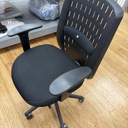 $10 OFFICE CHAIR PICK UP ONLY