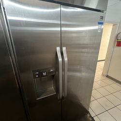 Lg  refrigerator 42” 2023