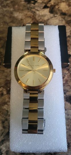 Gorgeous Michael Kors Slim Runway,Gold tone Stainless Steel Watch