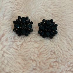 Women’s Earrings 🖤