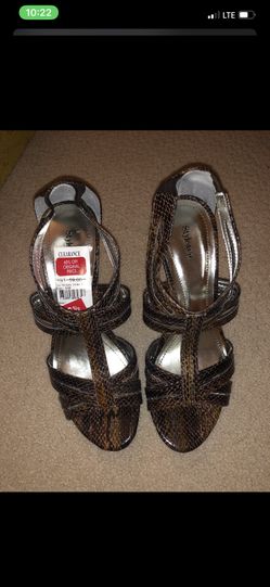 Snake skin womens heels size 6.5