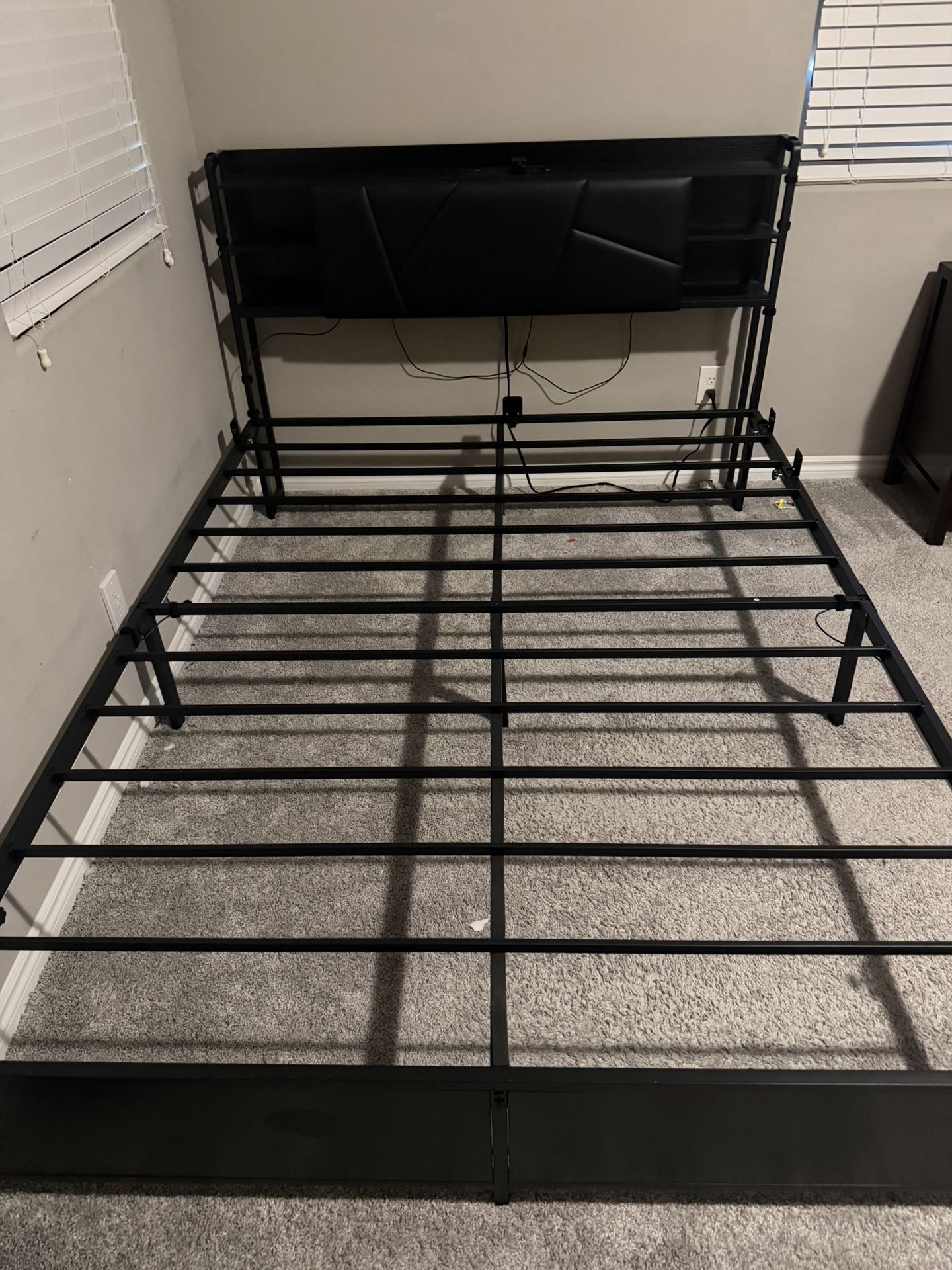 Queen Size Bed Frame With Dresser