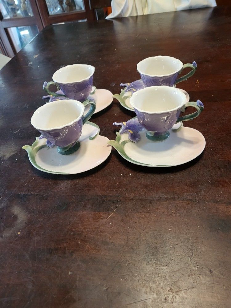 Sorelle Fine Porcelain China Tea Set