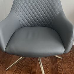 Desk / Chair