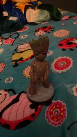 Groot Headphone / IPhone holder
