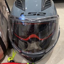 LS2 Helmets Valiant II Modular Helmet