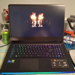 MSI GE76 Raider 11UE Gaming Laptop