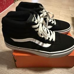 8.5 Women Vans