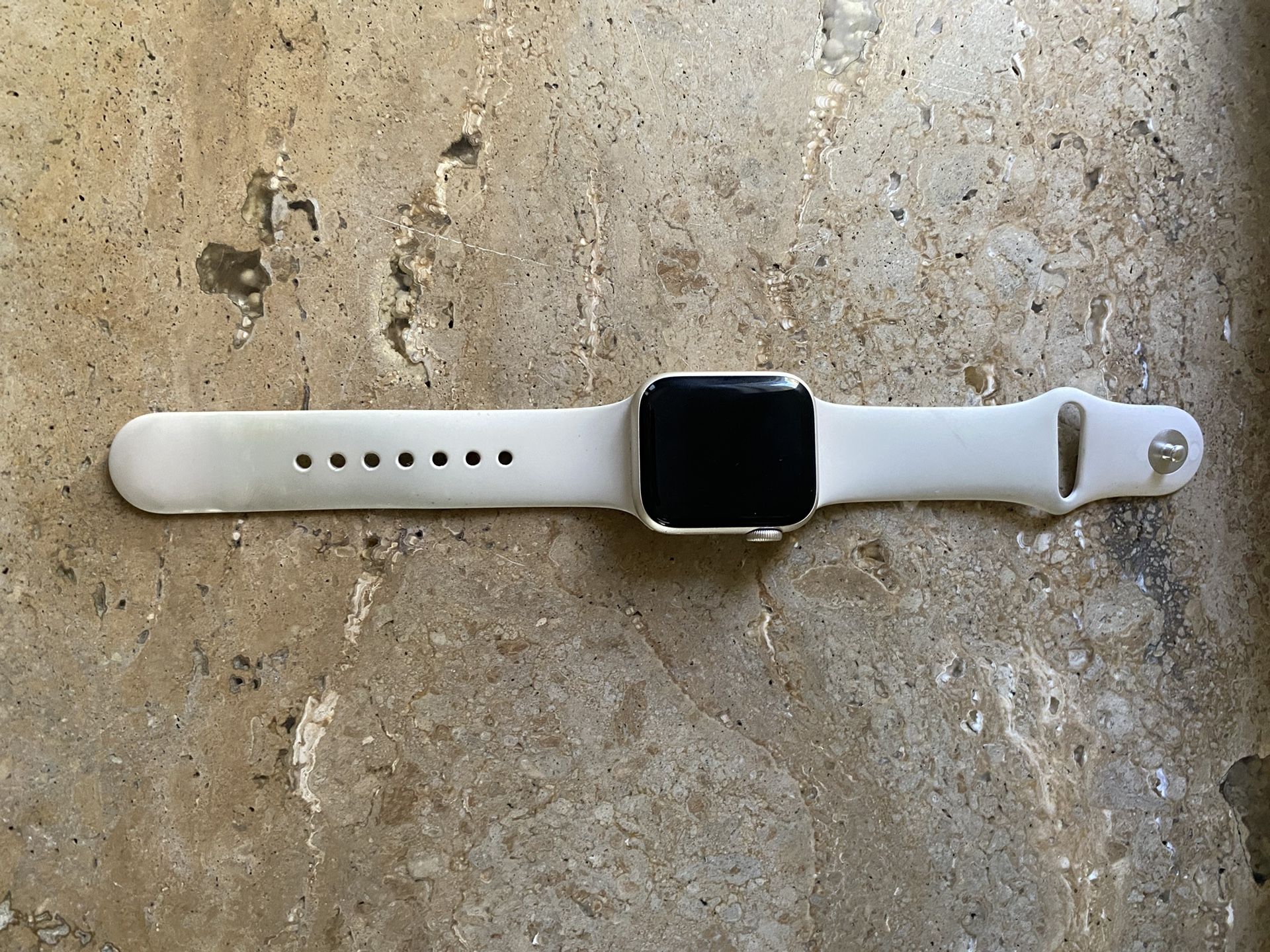 Apple Watch 40MM SE 2nd Gen GPS + Cellular