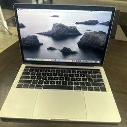 APPLE MACBOOK PRO 13” INTEL QUAD CORE i7 16GB RAM 500GB SSD! LOADED! 