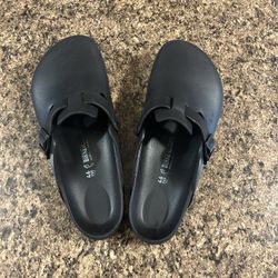 Black Birkenstocks 