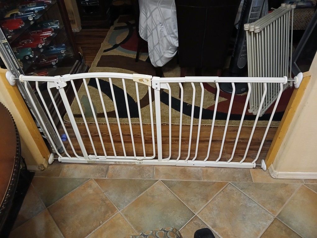 60" Max Baby Pet Gate