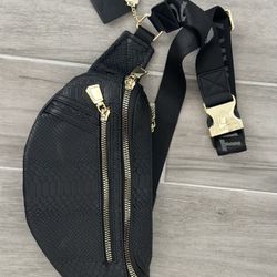 Tote N Carry Snake Texture Fanny Pack 