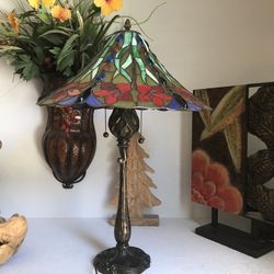Stained glass lamp