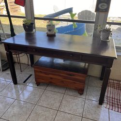 60” Hardwood Computer Desk