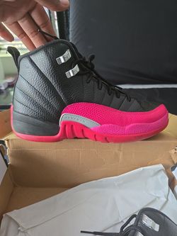 Jordan 12 size 7 [GS