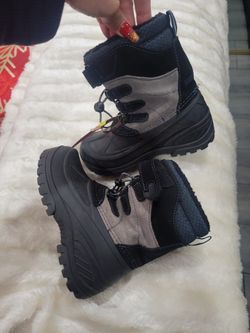 Ropa Y Botas Para La Nieve