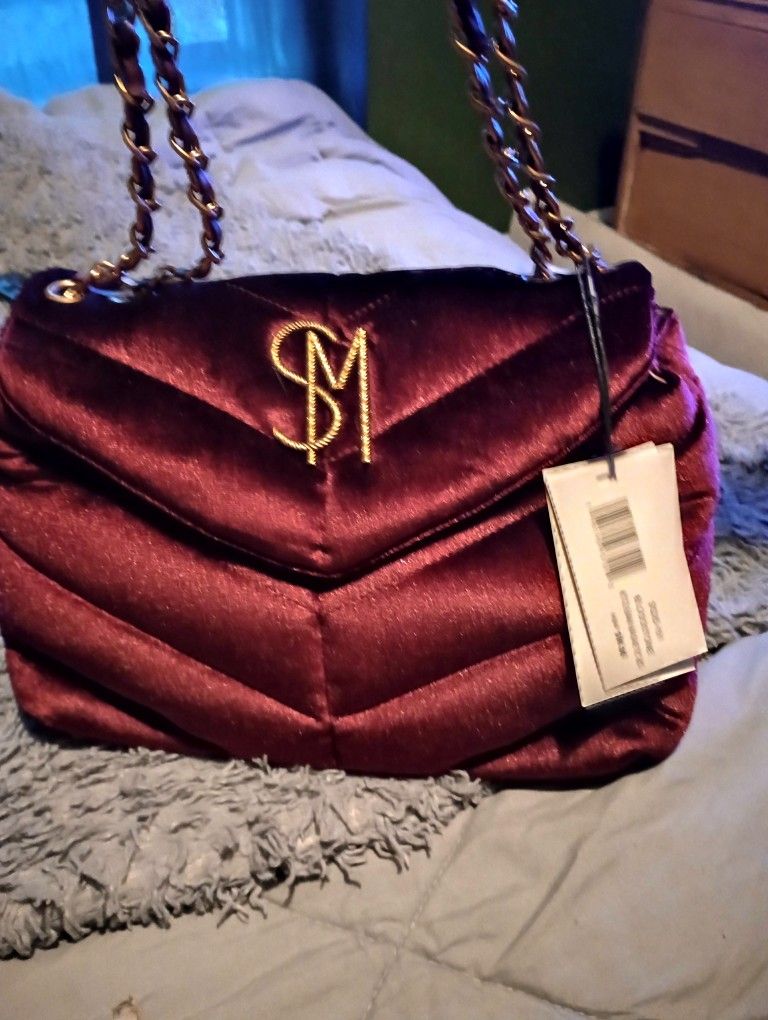 Steve Madden Bloodstone Color