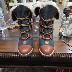 Tory Burch Marley Leather Shearling Lace Up  WEDGE Boots Size 8