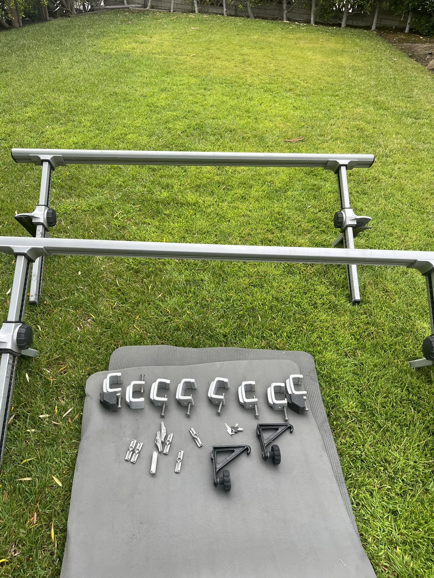 Thule Truck Bed Rack System 