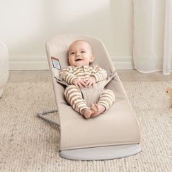 New BabyBjorn Bouncer Bliss (Sealed)