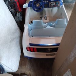 Disney Frozen Ford Mustang 5.0 Smart Drive