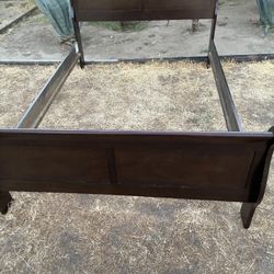 Twin  Bed  Great Condition 