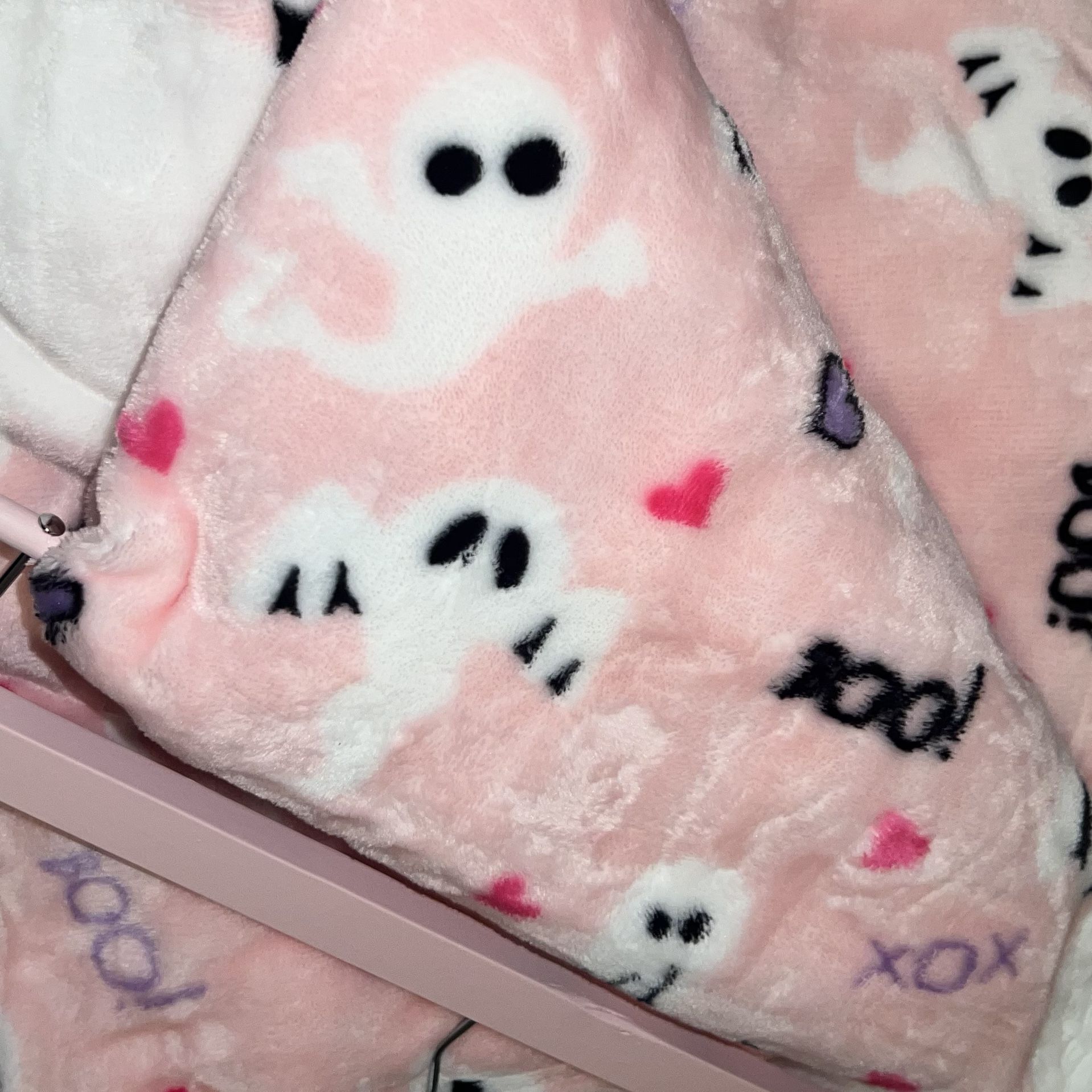 Pink Ghost Plush Blanket Throw