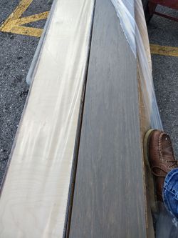 Wood floor 8"x8' 406 sqf