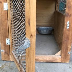 Heavy Duty Kennel W Feeder