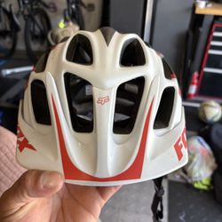 Mountain Bike Helmet 